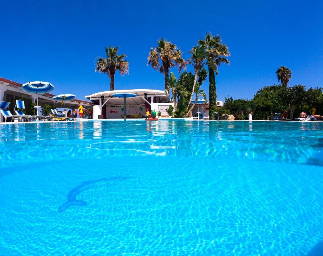 Hotel Residence Le Playe Santa Domenica  Buitenkant foto