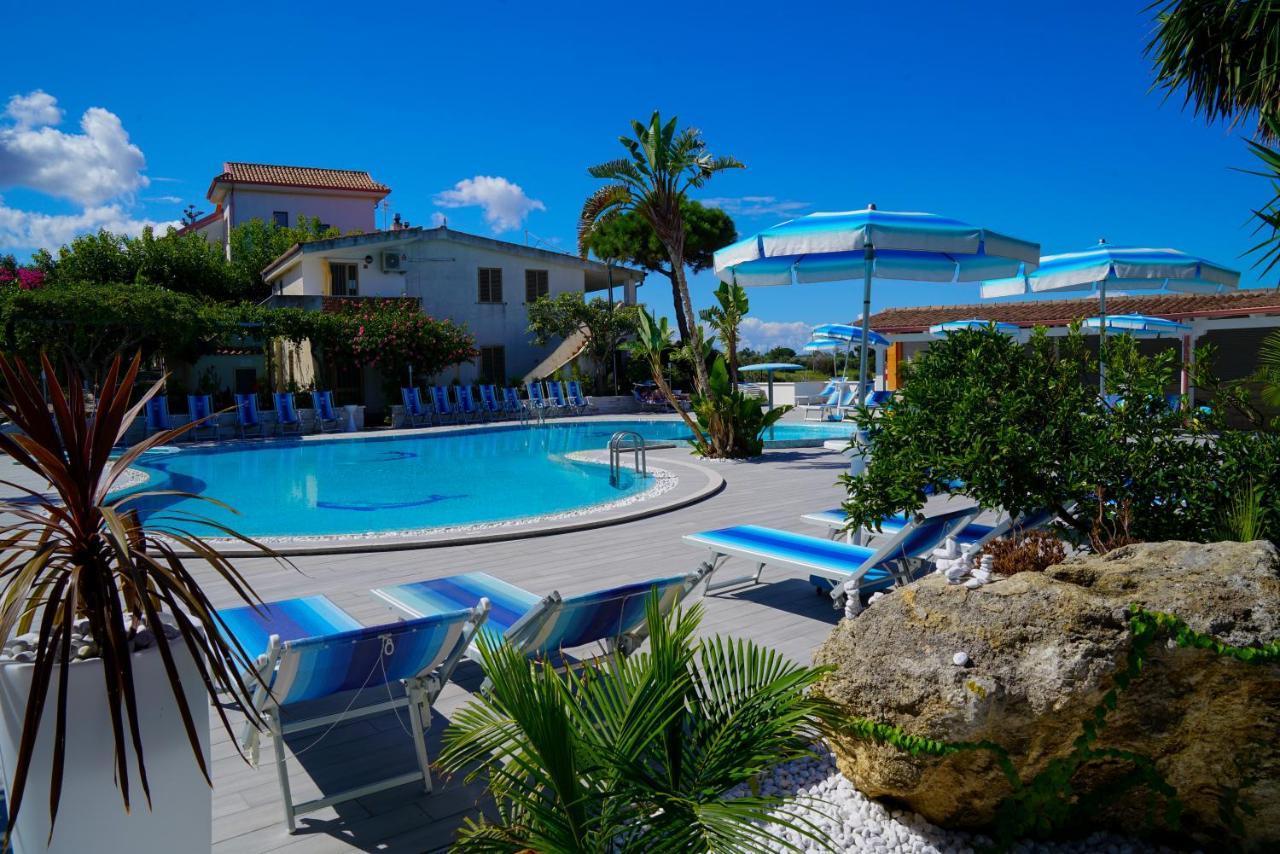 Hotel Residence Le Playe Santa Domenica  Buitenkant foto